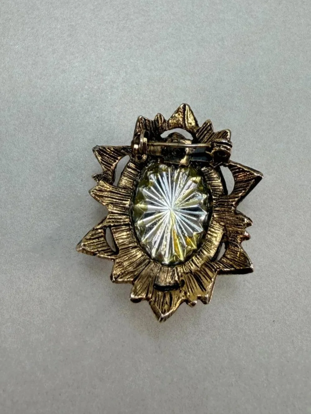 Vintage Gold Tone Purple Art Glass Brooch Iridescent Cabochon Statement Pin